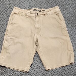 Caterpillar Men’s Beige/Tan Cargo Shorts - Size 32